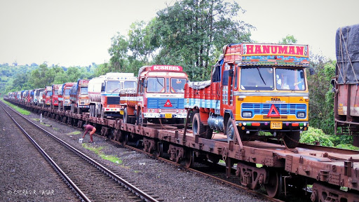 பெங்களூருவில் இருந்து சோலாப்பூருக்கு இயக்கப்படும் ரோரோ ரயில் சேவையை  துவக்கி வைத்தார் – முதல்வர் எடியூரப்பா..!