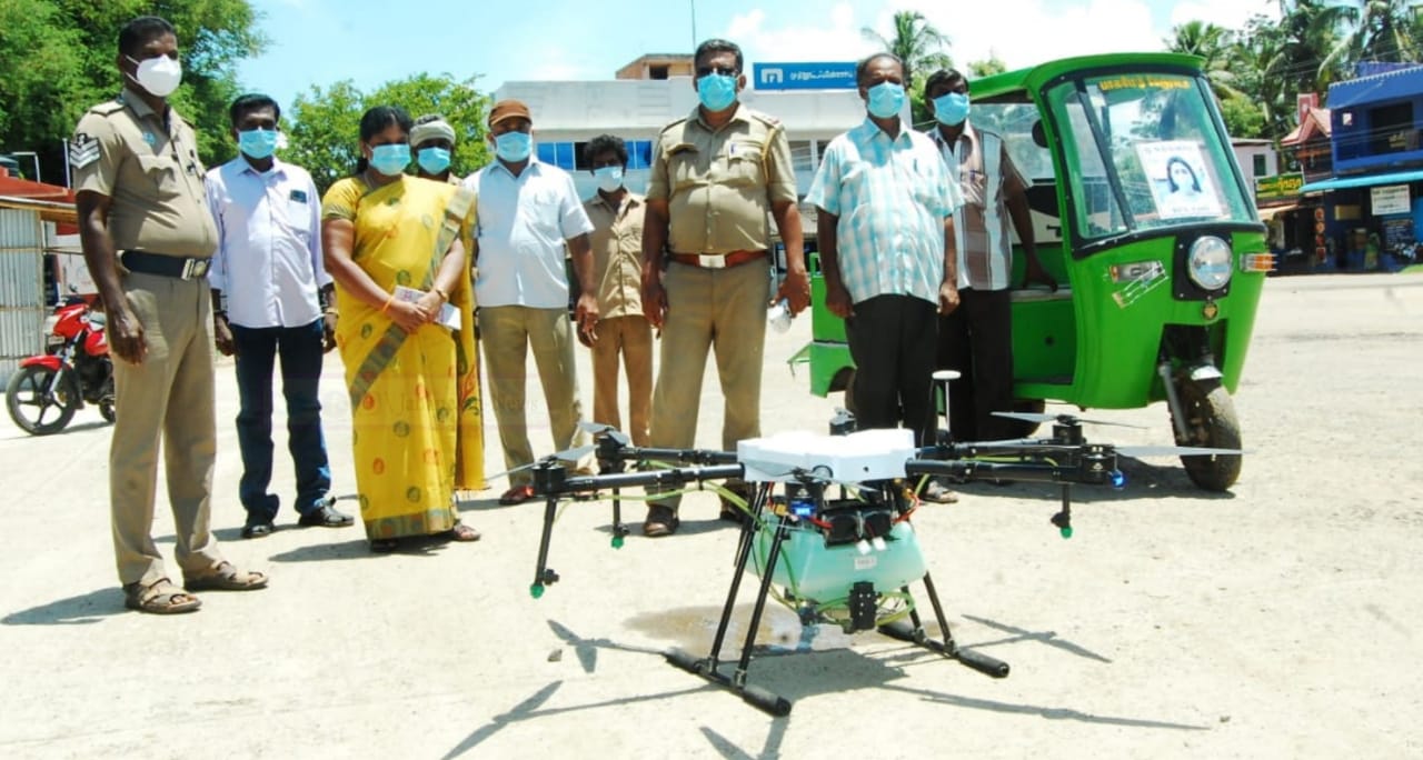 பாலமேடு பேரூராட்சியில் ட்ரோன் கருவி மூலம்  கிருமி நாசினி மருந்து தெளிப்பு.!