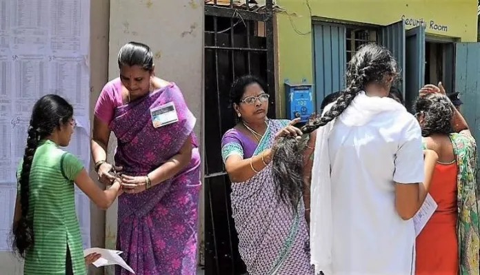 கேரளாவில் நீட் தேர்வில் உள்ளாடையைக் களையச்சொன்ன விவகாரம் : 5 பெண்கள் கைது..!