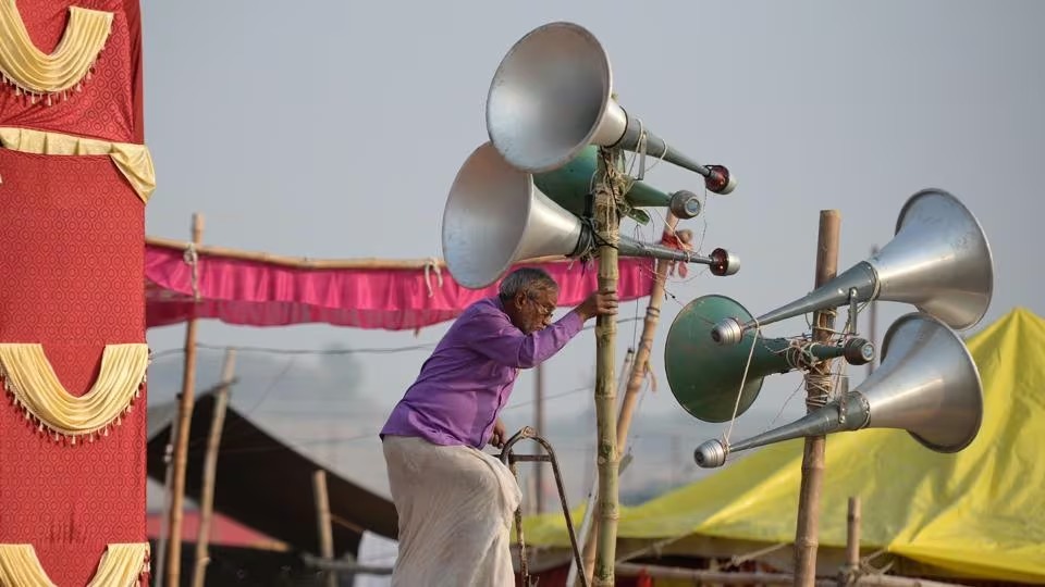 வழிபாட்டு தலங்களில் அனுமதிக்கப்பட்ட வரம்பை மீறி ஒலிபெருக்கி வைக்க தடை..!